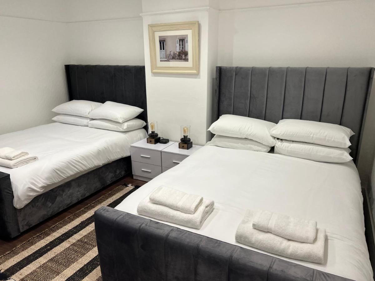 Sakura,sleeps 8 Netflix Holiday home Oxford